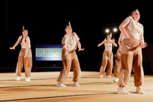 SHOW 5 flik flak zaffelare Showweekend 2023 Fleur De Backer 72 80